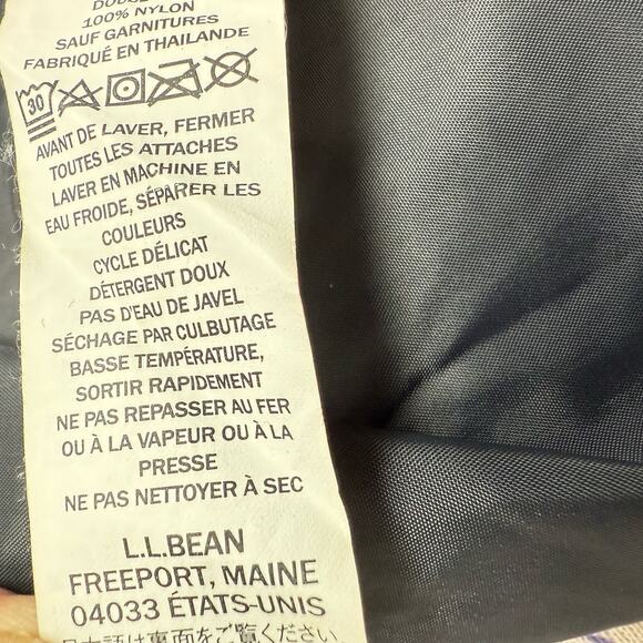 LL Bean Hooded Nylon Windbreaker Jacket Men Size Med Black Packable Lightweight - Picture 8 of 8